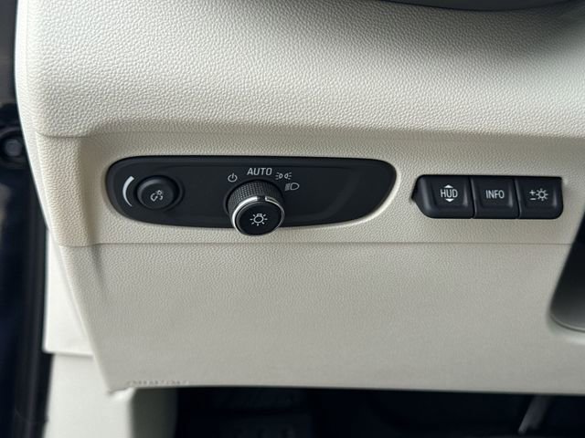 Used 2023 Buick Envision Avenir AWD/4WD image 36
