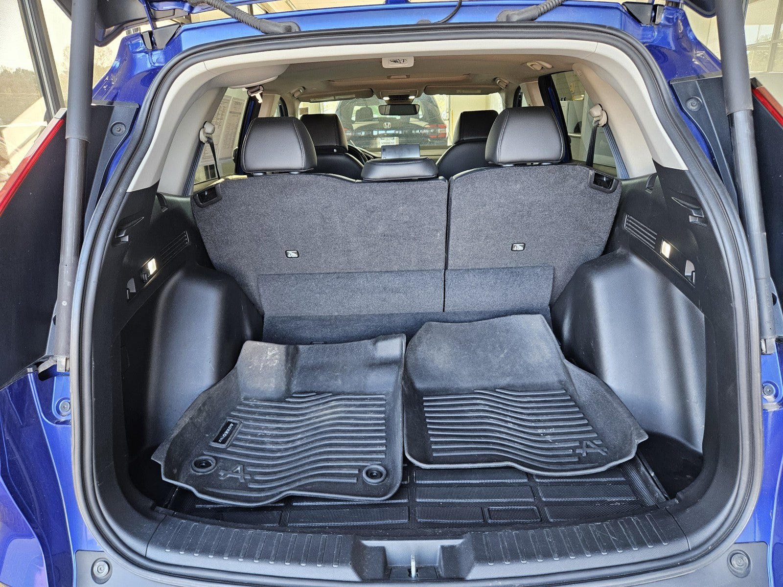 Used 2023 Honda CR-V EX-L image 9