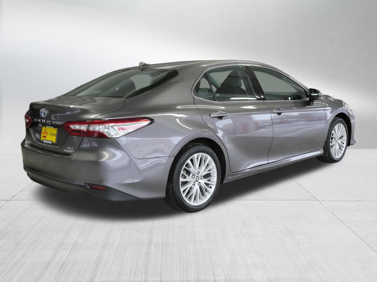 Certified 2020 Toyota Camry XLE image 8