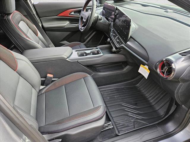 New 2026 Chevrolet Equinox EV RS image 17