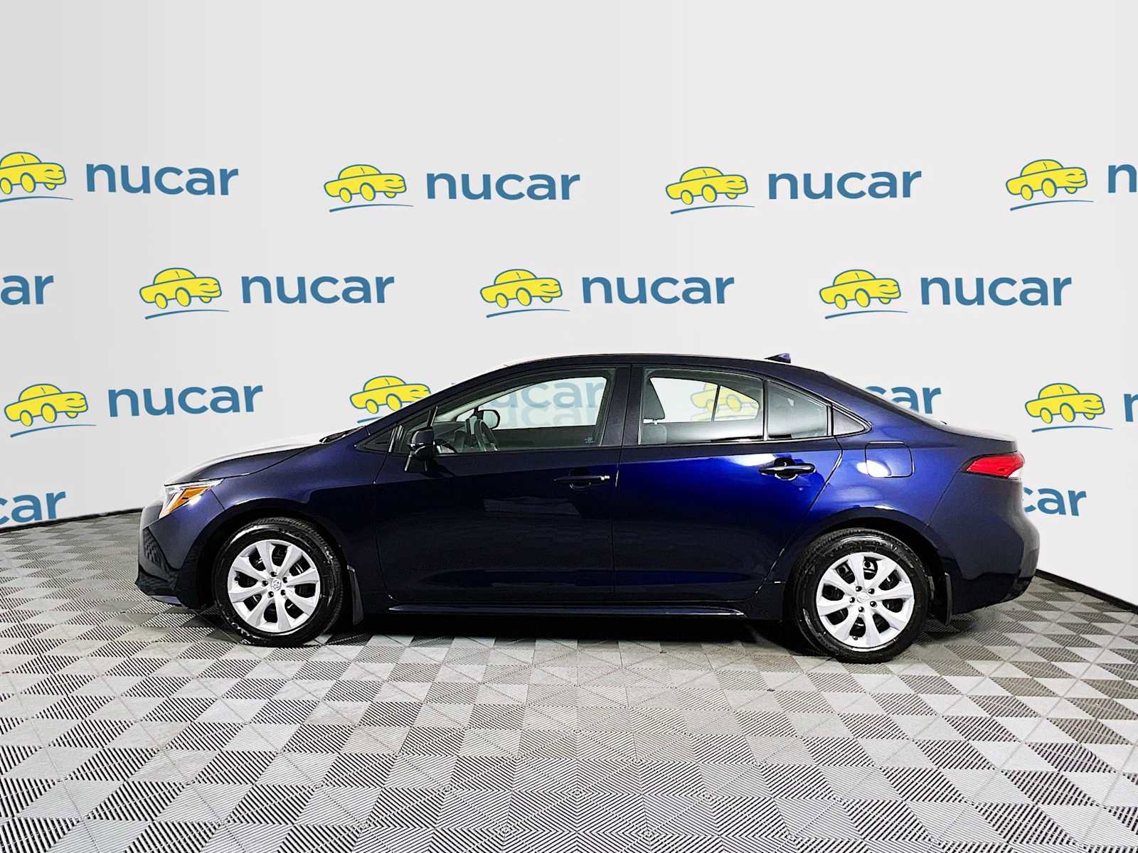 Used 2023 Toyota Corolla LE image 4