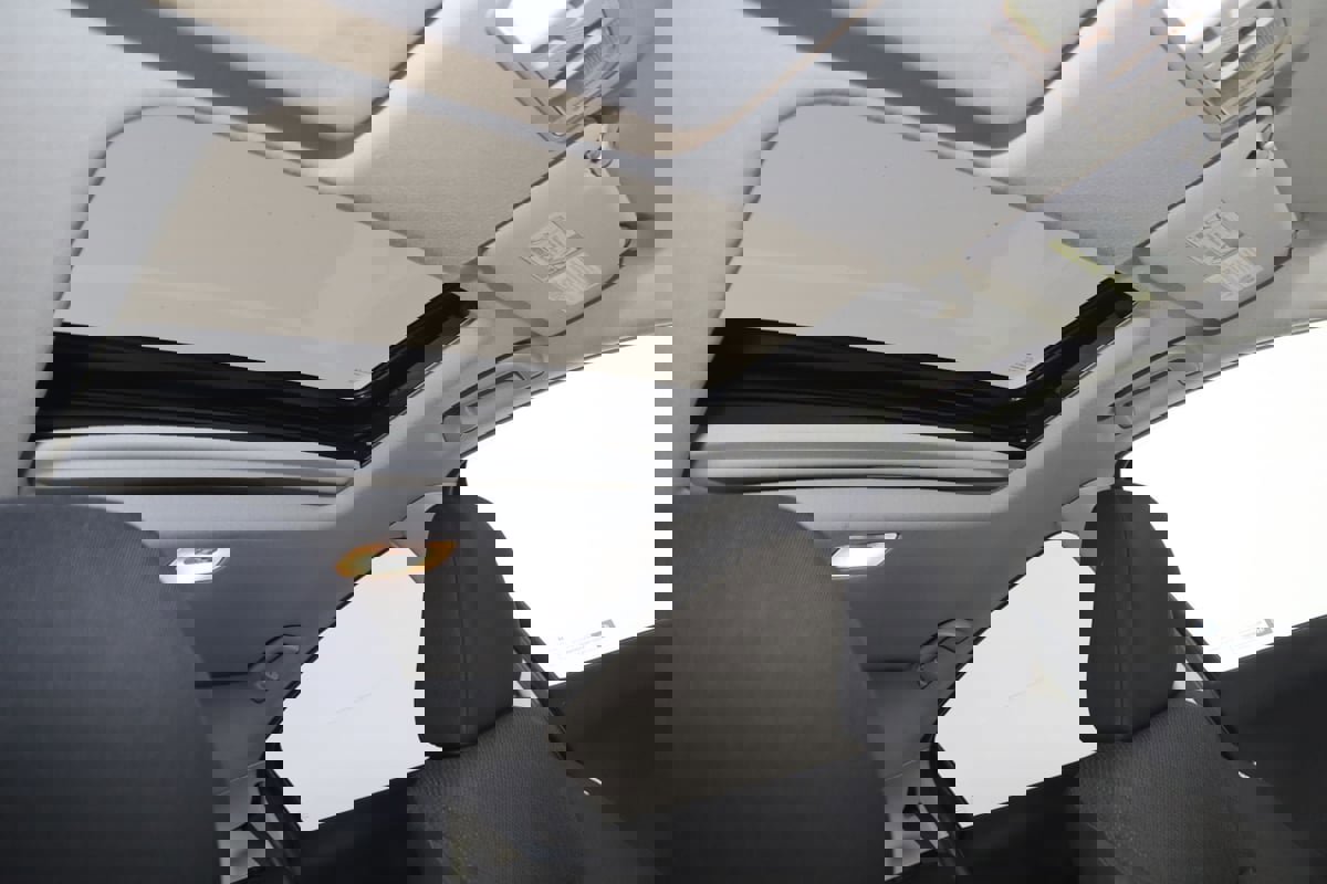 Used 2018 Honda HR-V EX image 10