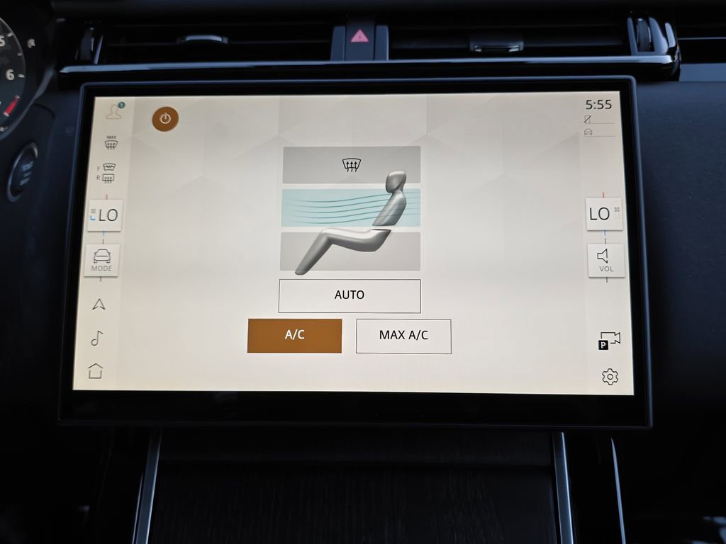 New 2026 Land Rover Range Rover Velar Dynamic SE AWD/4WD image 24