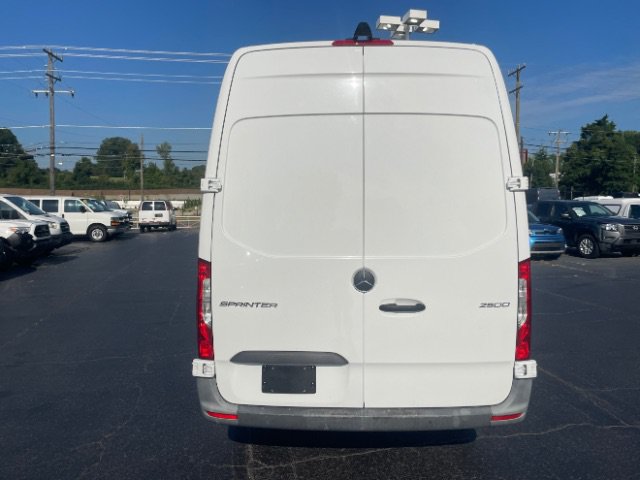 Used 2023 Mercedes-Benz Sprinter 2500 image 5