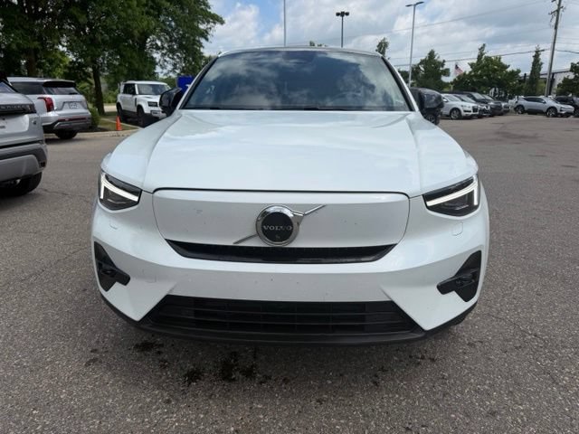 Certified 2023 Volvo C40 P8 Recharge Ultimate w/ Protection Package Premier AWD/4WD image 2
