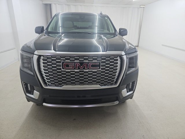 Used 2021 GMC Yukon Denali w/ Denali Premium Package image 14