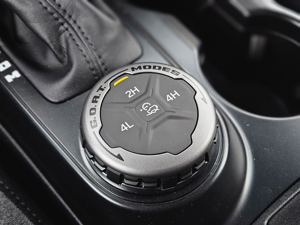 New 2025 Ford Bronco 2-Door image 16