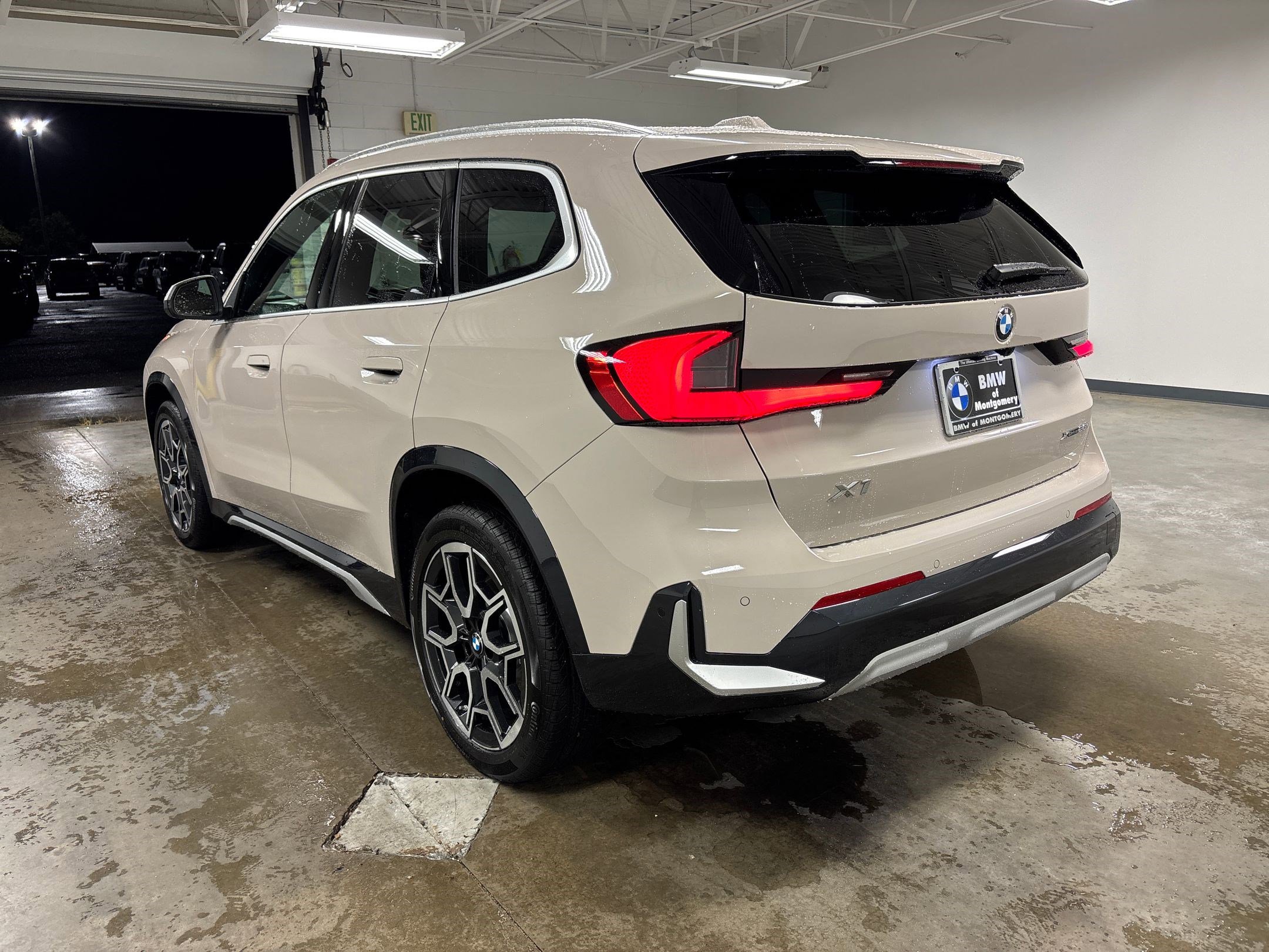 Used 2026 BMW X1 xDrive28i w/ Convenience Package image 3