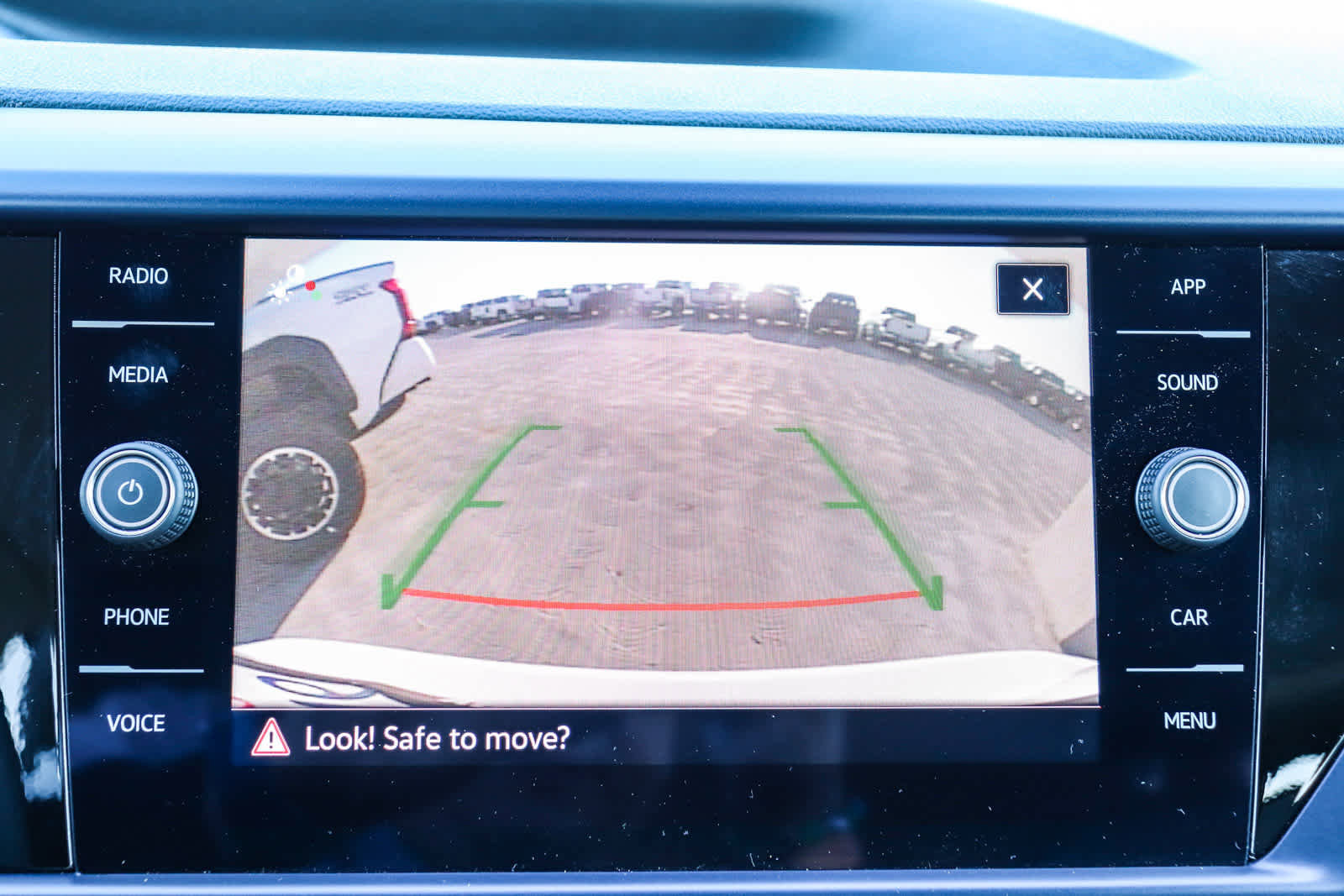 Used 2023 Volkswagen Taos SE image 25