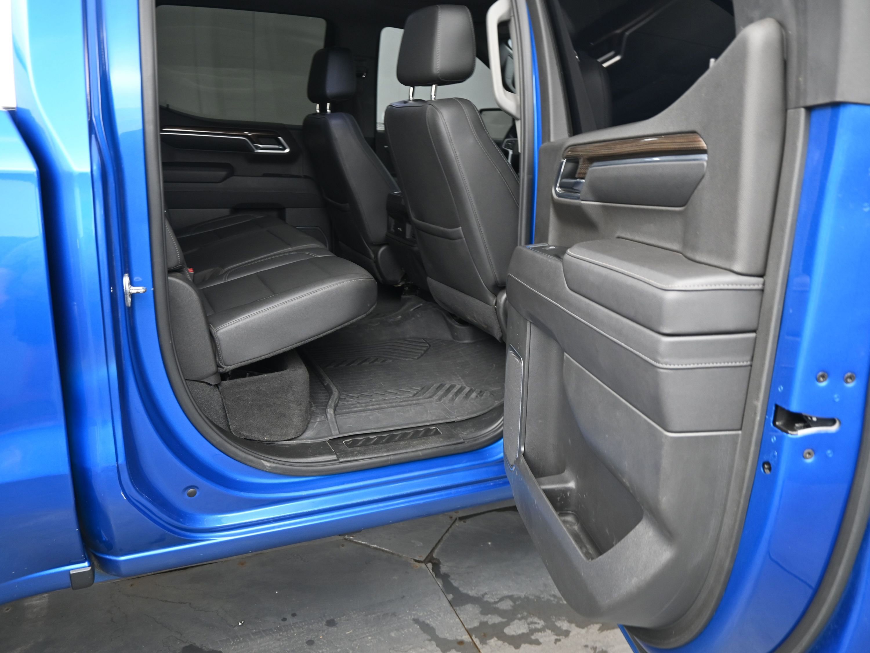 Used 2022 Chevrolet Silverado 1500 LT Trail Boss w/ LT Trail Boss Premium Package image 12