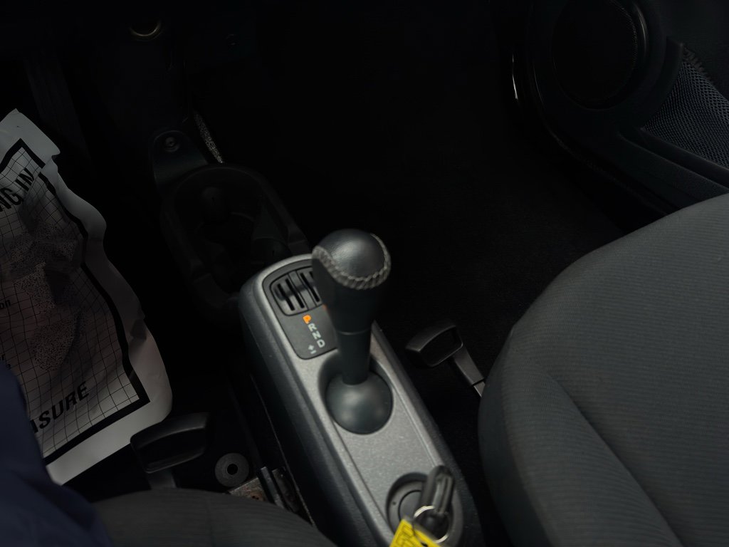 Used 2015 smart fortwo pure image 19