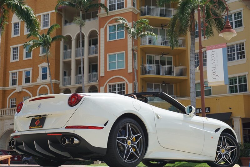 Used 2017 Ferrari California T RWD image 55