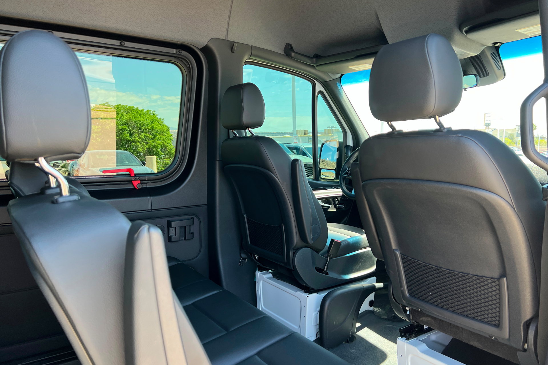 Used 2022 Mercedes-Benz Sprinter 2500 image 21
