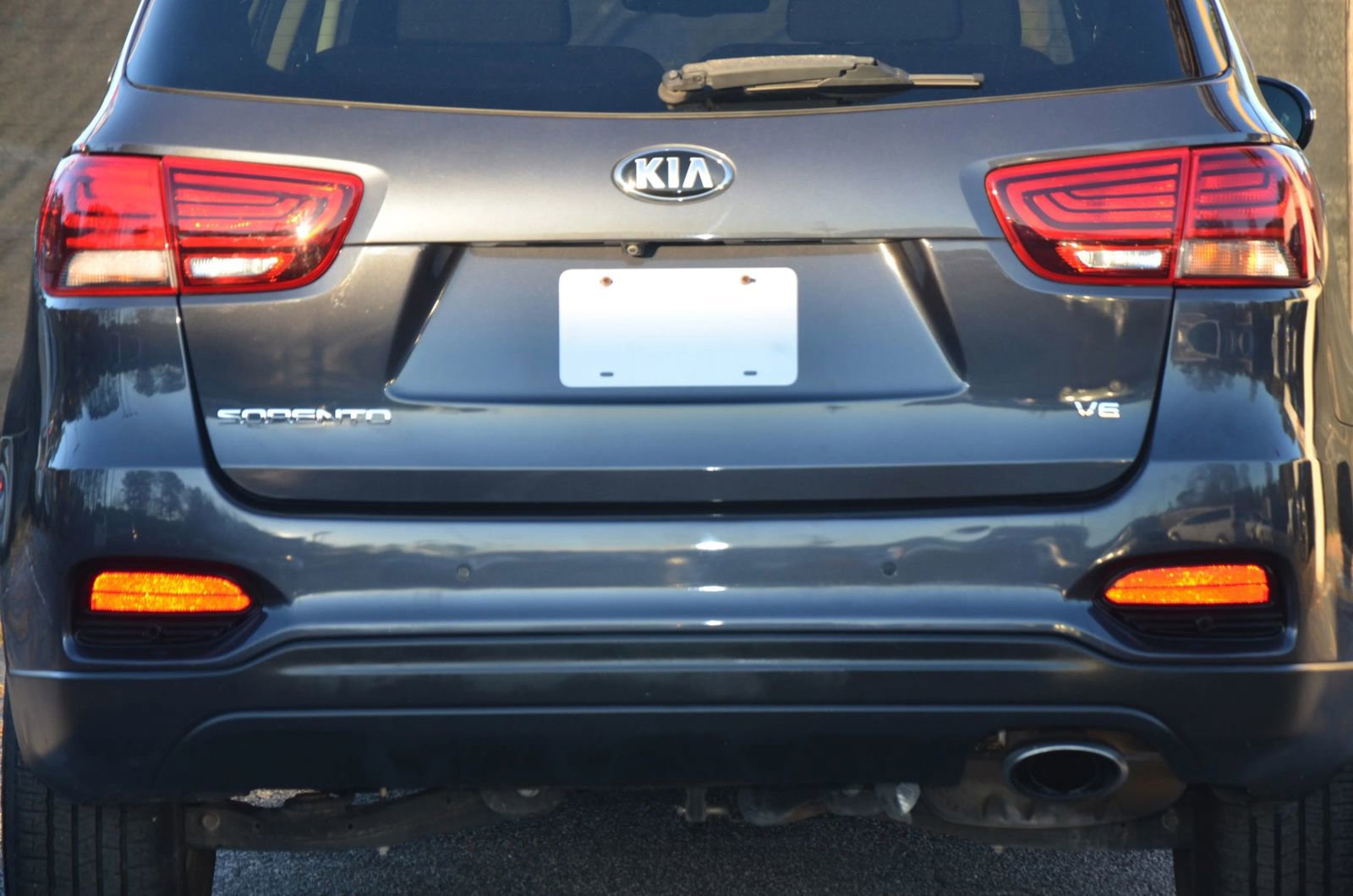 Used 2019 Kia Sorento LX Sport Utility 4D w/ LX V6 Convenience Package image 38