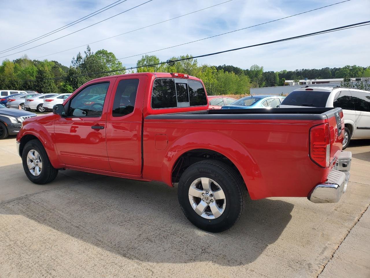 Used 2009 Nissan Frontier SE w/ SE Value Truck Pkg image 12