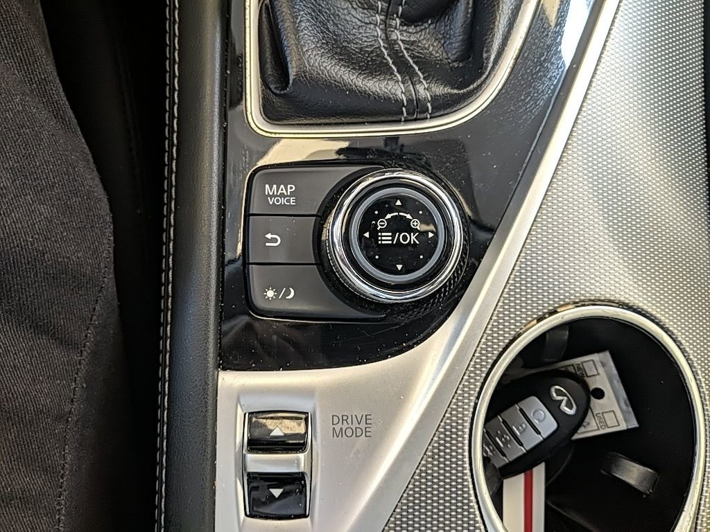 Used 2017 INFINITI Q50 3.0t Premium w/ 3.0T Premium Plus Package AWD/4WD image 26