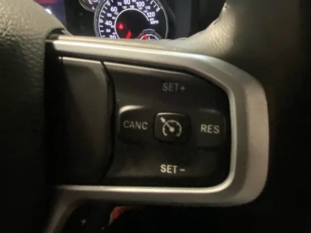 Used 2023 RAM 1500 Big Horn AWD/4WD image 30