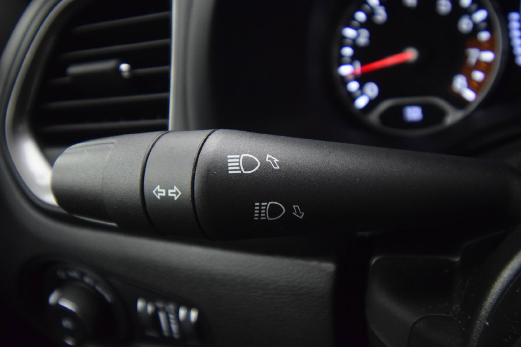Used 2023 Jeep Renegade Latitude w/ Premium Group AWD/4WD image 33