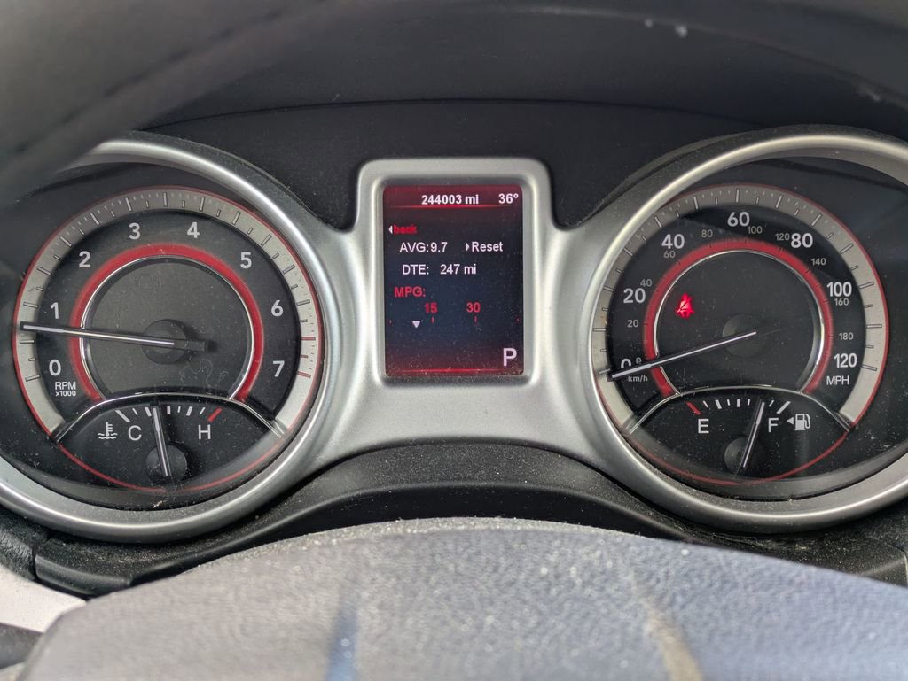 Used 2011 Dodge Journey Mainstreet w/ Flexible Seating Group image 17