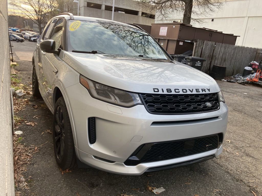 Used 2023 Land Rover Discovery Sport SE R-Dynamic image 2