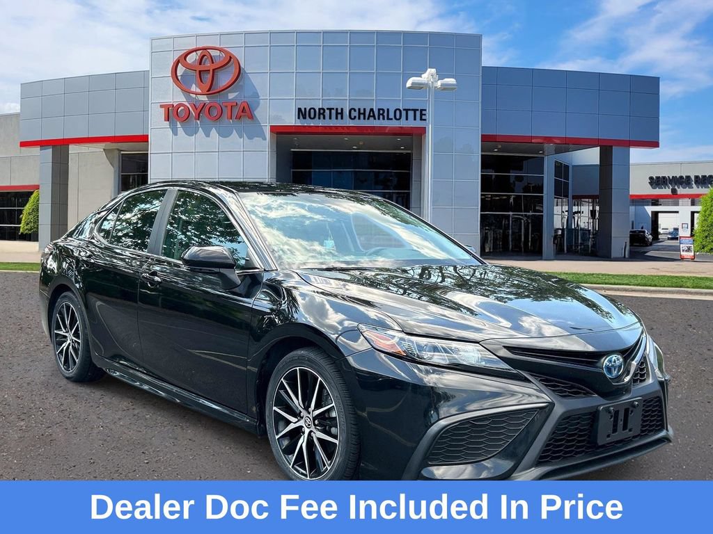 Used 2024 Toyota Camry SE