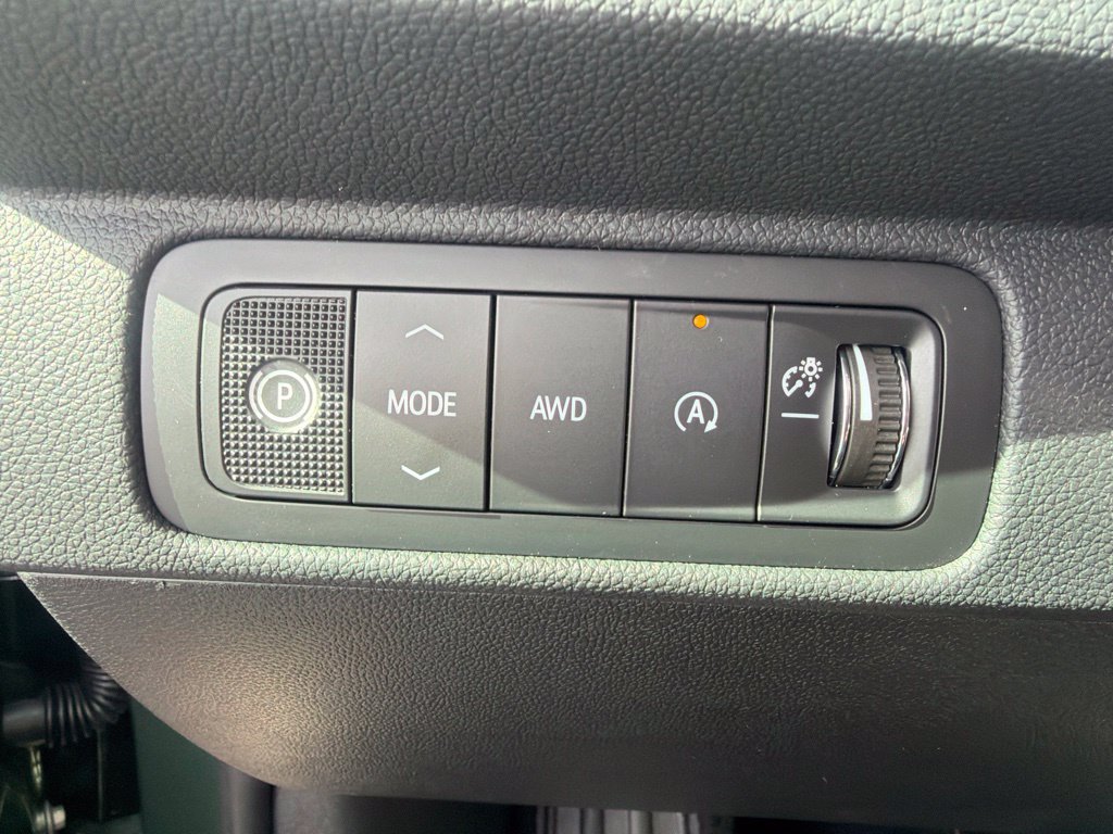 New 2027 Chevrolet Traverse LT AWD/4WD image 31