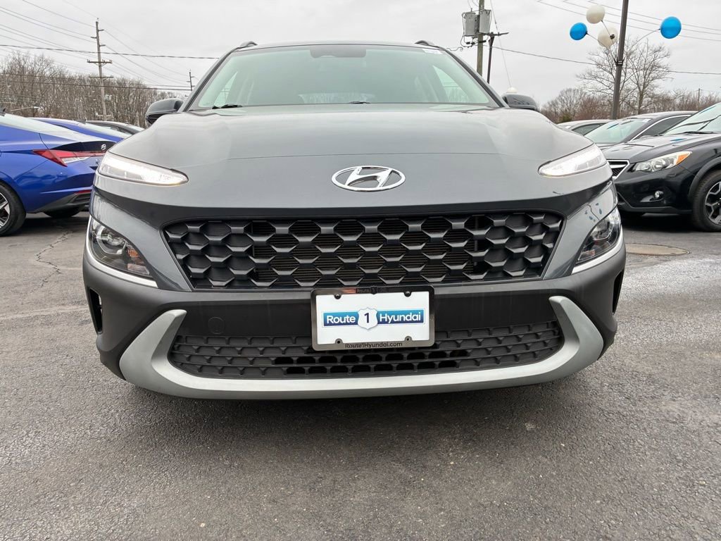 Used 2023 Hyundai Kona SEL w/ Convenience Package image 2