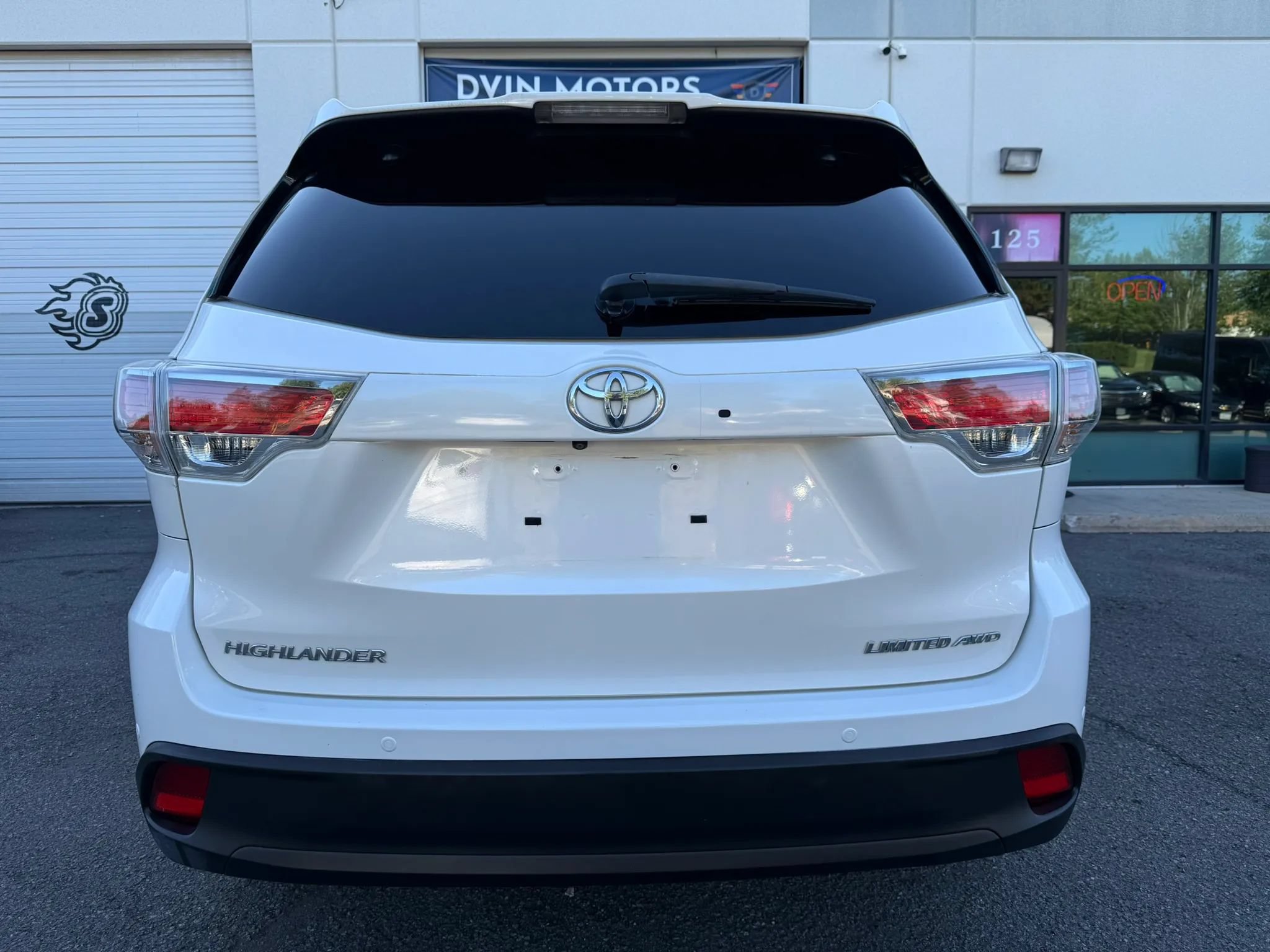 Used 2015 Toyota Highlander Limited AWD/4WD image 13