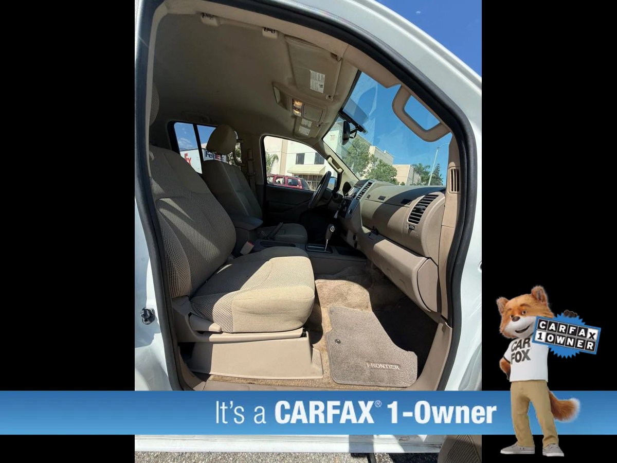 Used 2015 Nissan Frontier SV w/ SV Value Truck Package RWD image 24