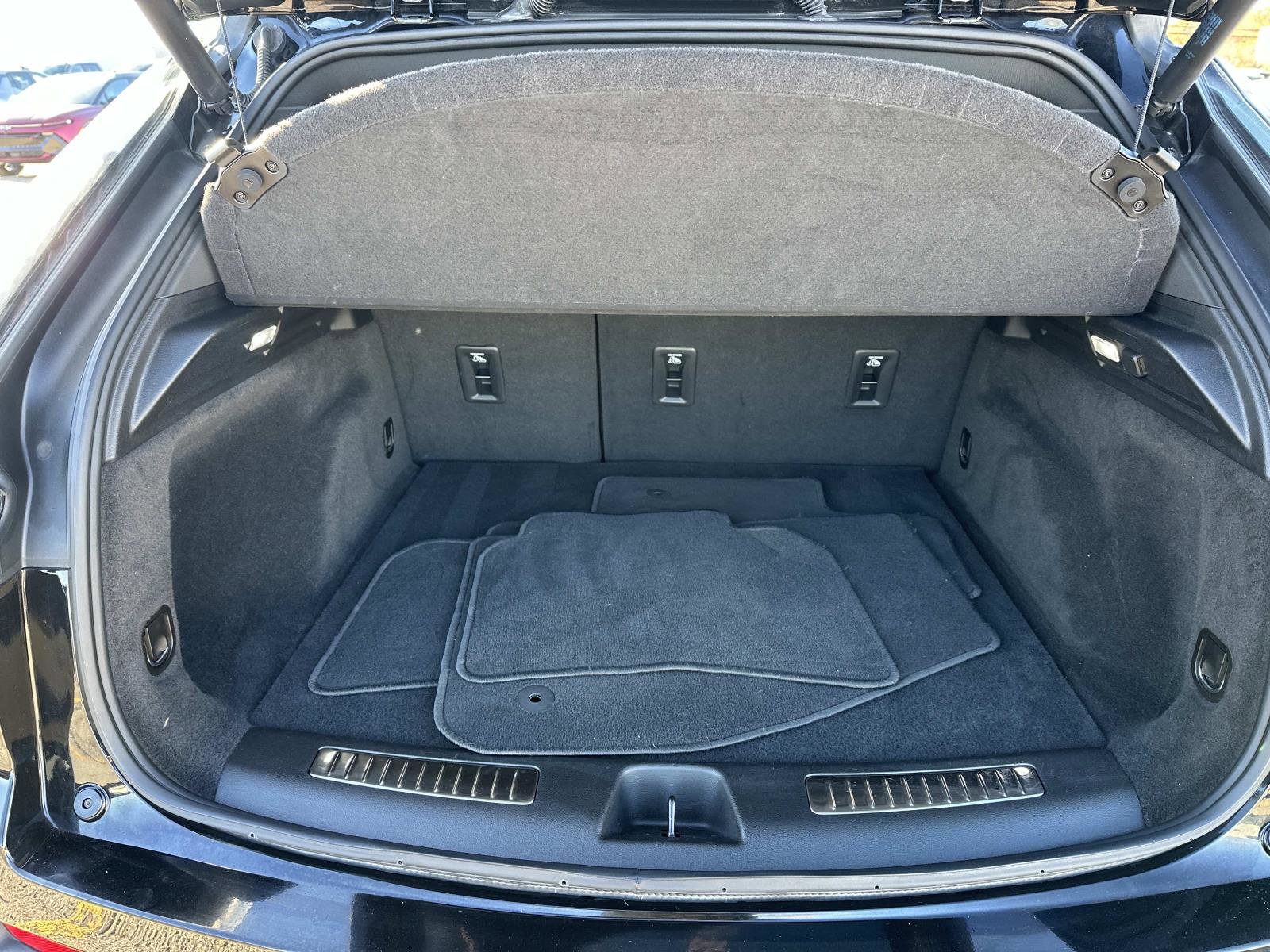 Certified 2023 Cadillac XT4 Sport w/ Technology Package image 9