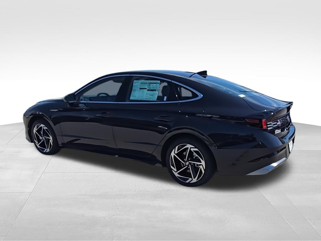 New 2026 Hyundai Sonata SEL FWD image 6