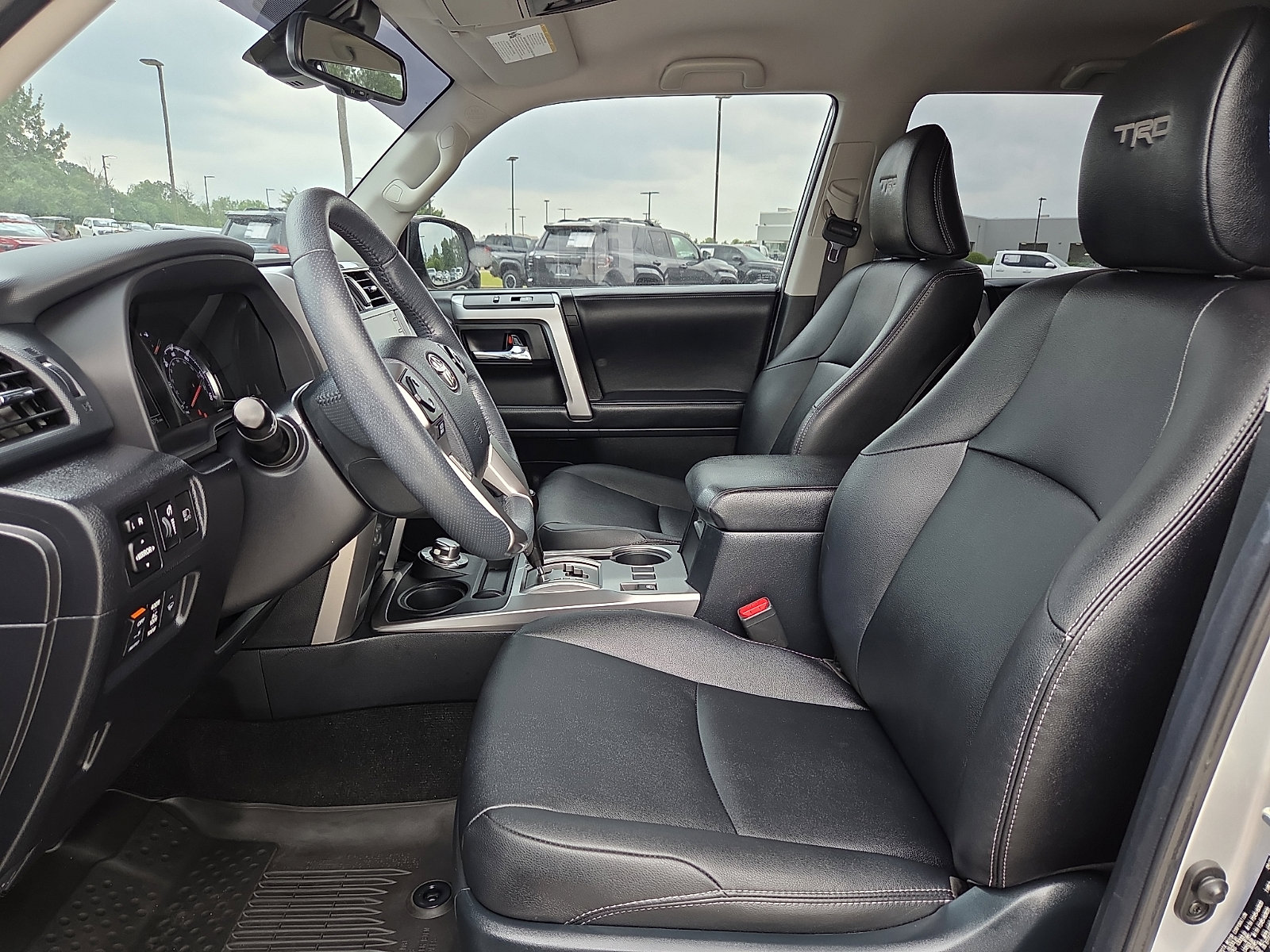 Used 2022 Toyota 4Runner TRD Sport AWD/4WD image 15