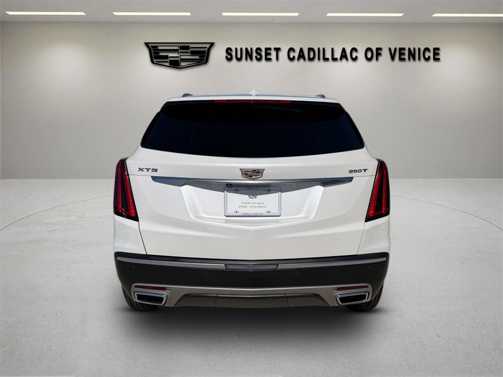 Certified 2022 Cadillac XT5 Premium Luxury FWD image 4