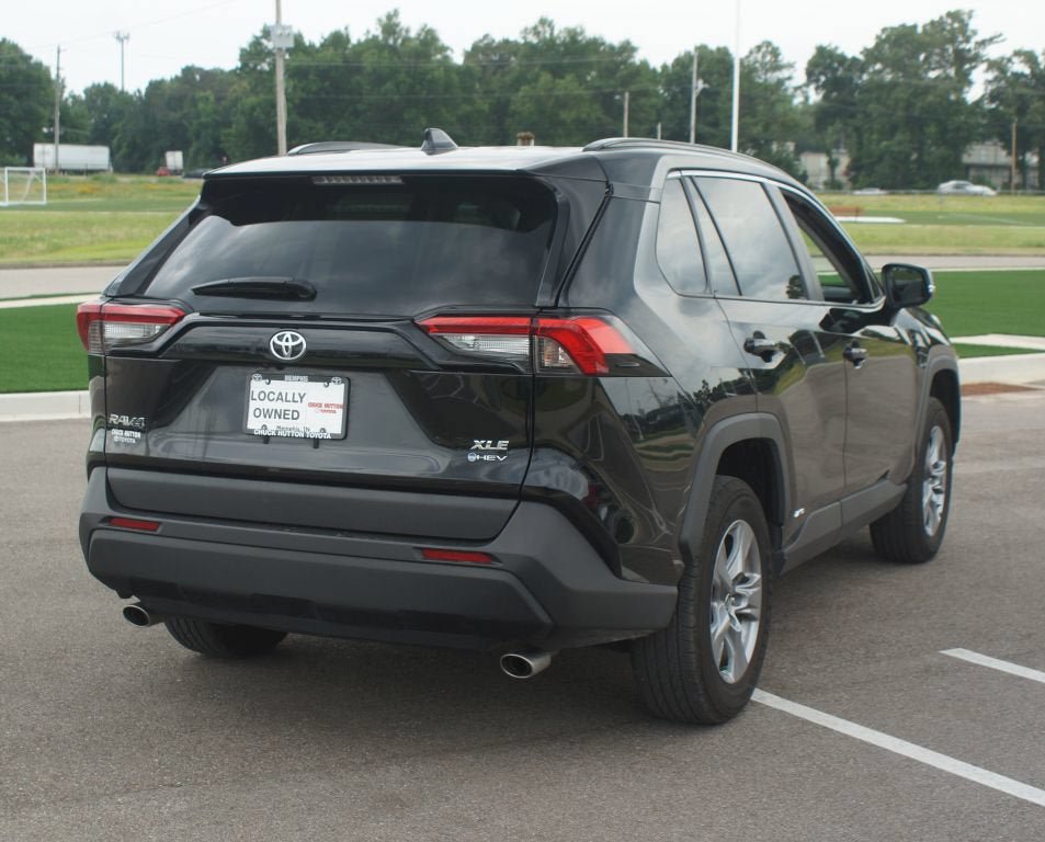 Used 2025 Toyota RAV4 XLE w/ Weather Package AWD/4WD image 20