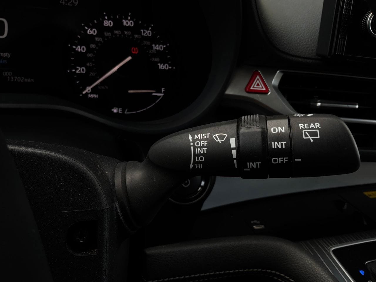 Used 2026 Toyota Sienna XLE FWD image 43