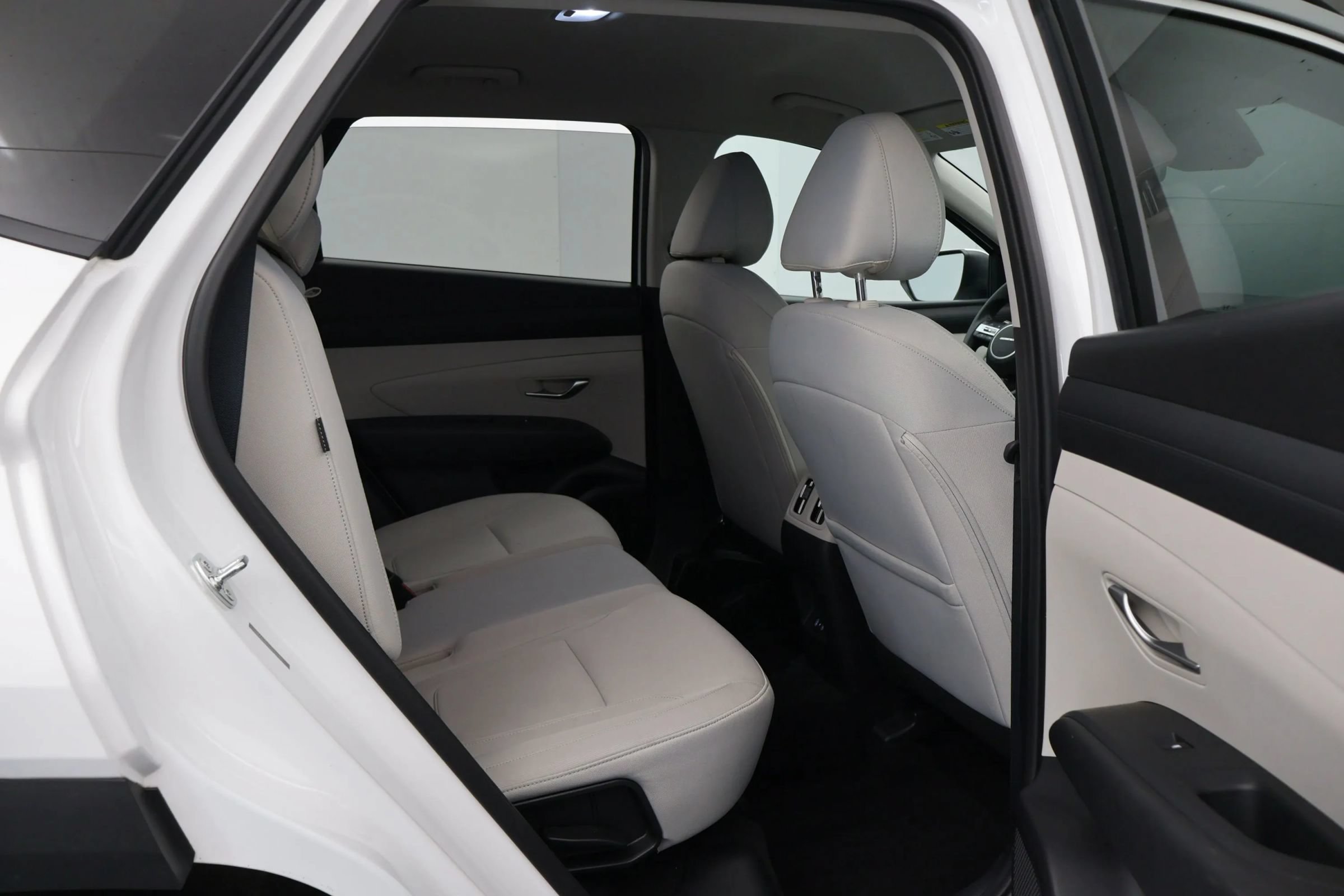Used 2025 Hyundai Tucson SEL FWD image 15