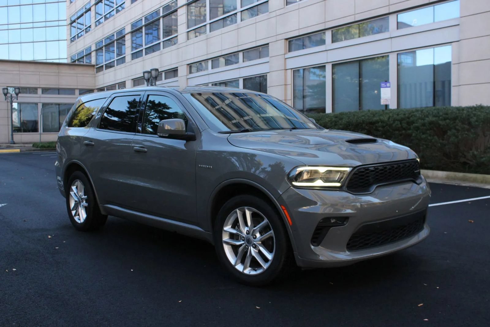 Used 2022 Dodge Durango R/T AWD/4WD image 1