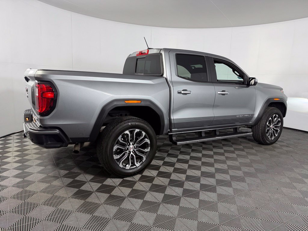 Used 2024 GMC Canyon Denali AWD/4WD image 5