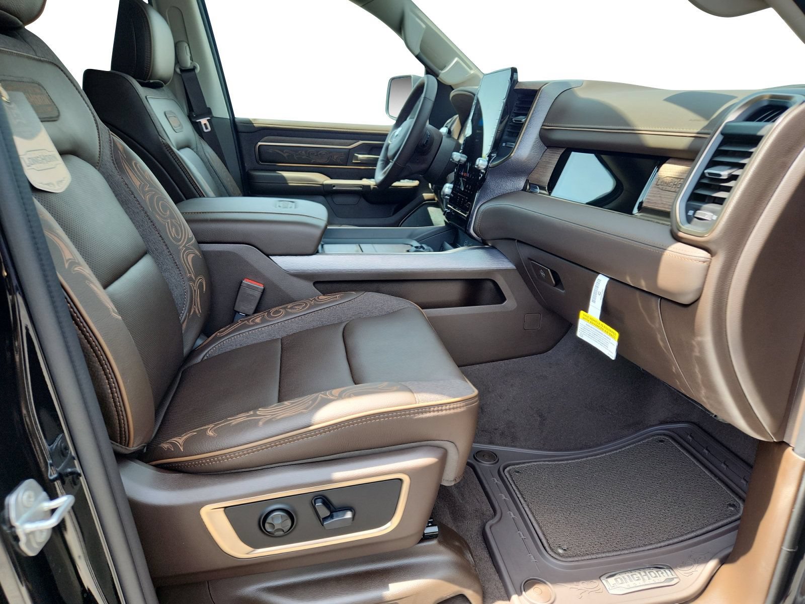 New 2026 RAM 1500 Limited AWD/4WD image 24