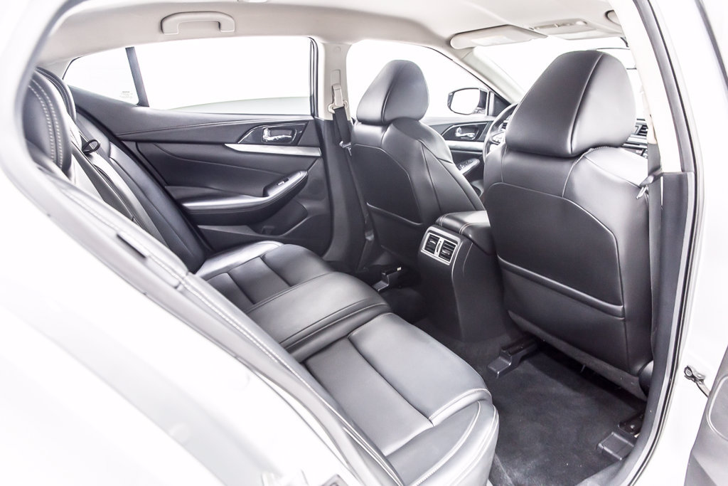 Used 2019 Nissan Maxima 3.5 SV w/ Floor Mat Group FWD image 36