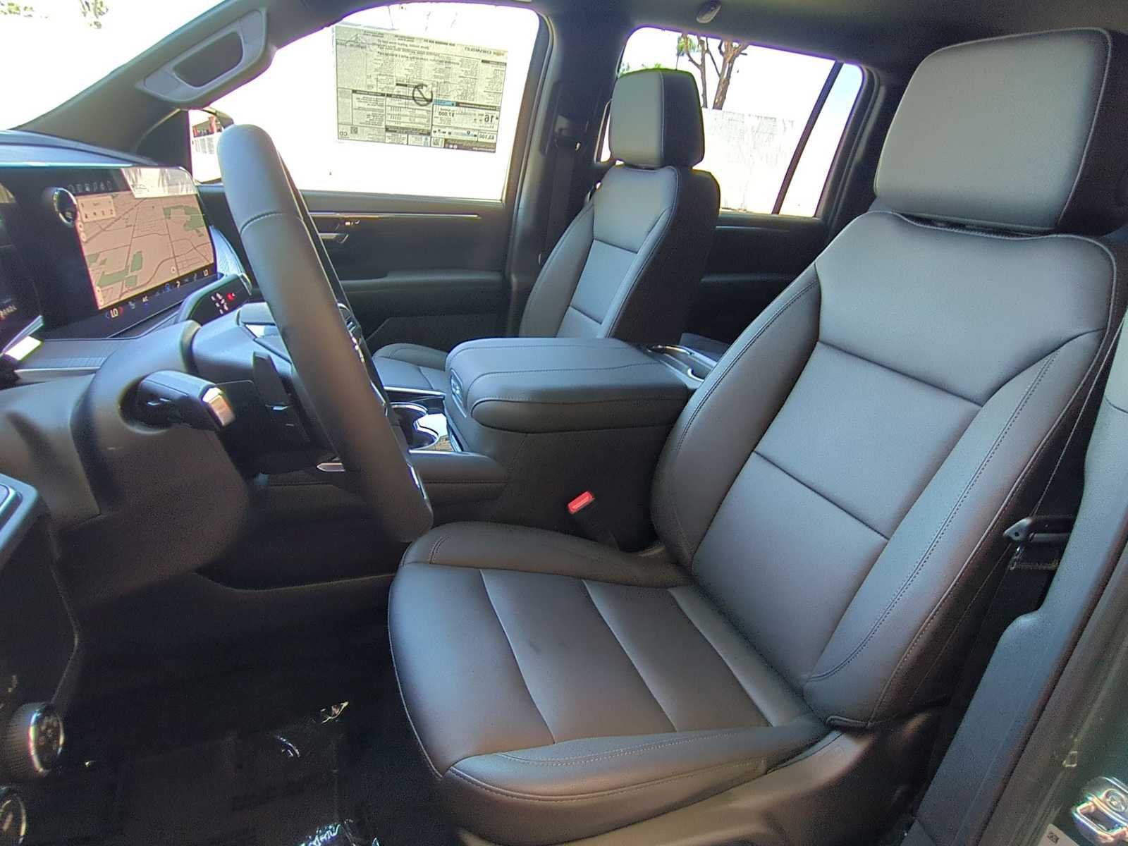 New 2026 Chevrolet Suburban Z71 w/ Comfort Package AWD/4WD image 23