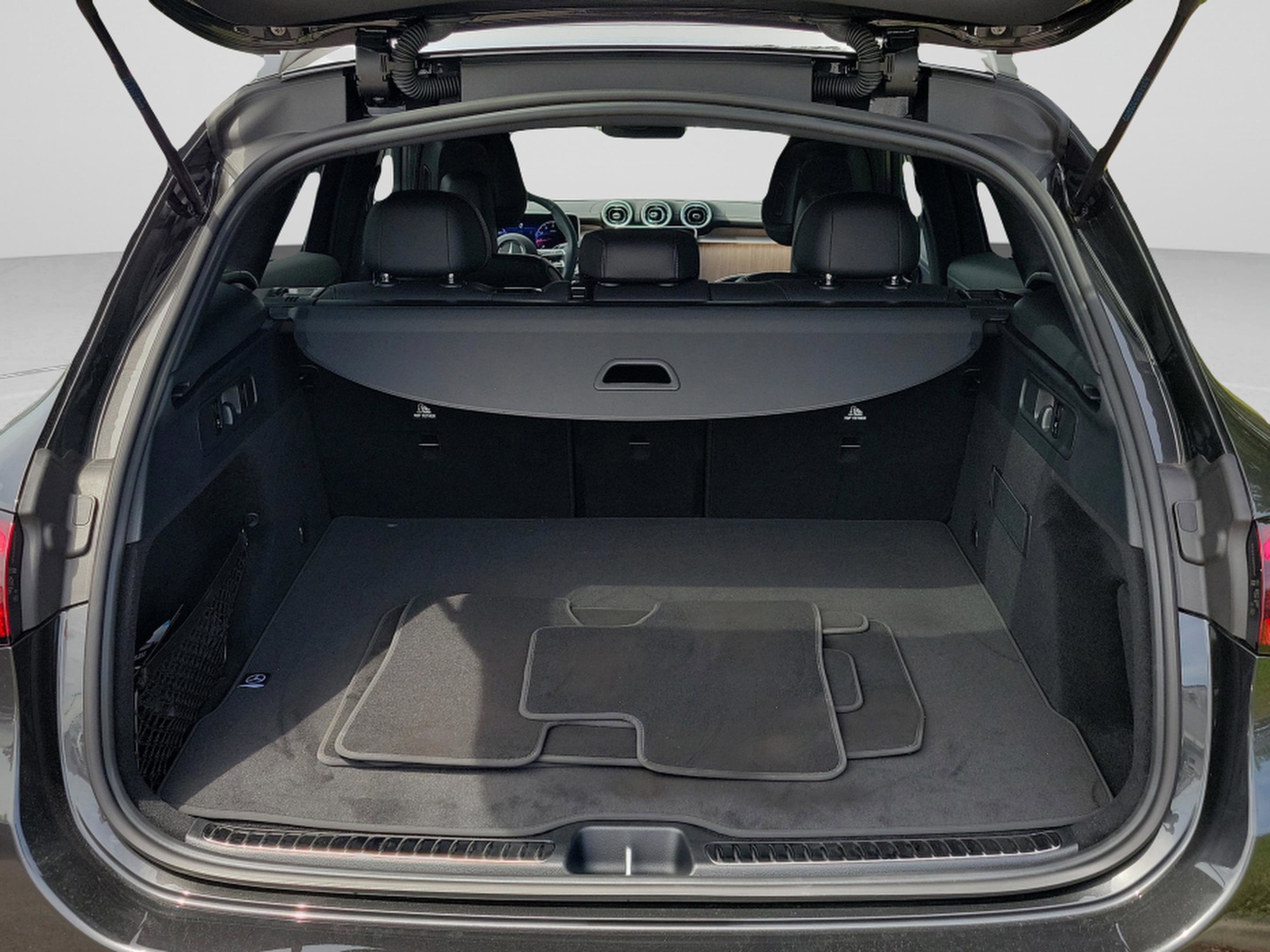 Certified 2026 Mercedes-Benz GLC 300 4MATIC image 9