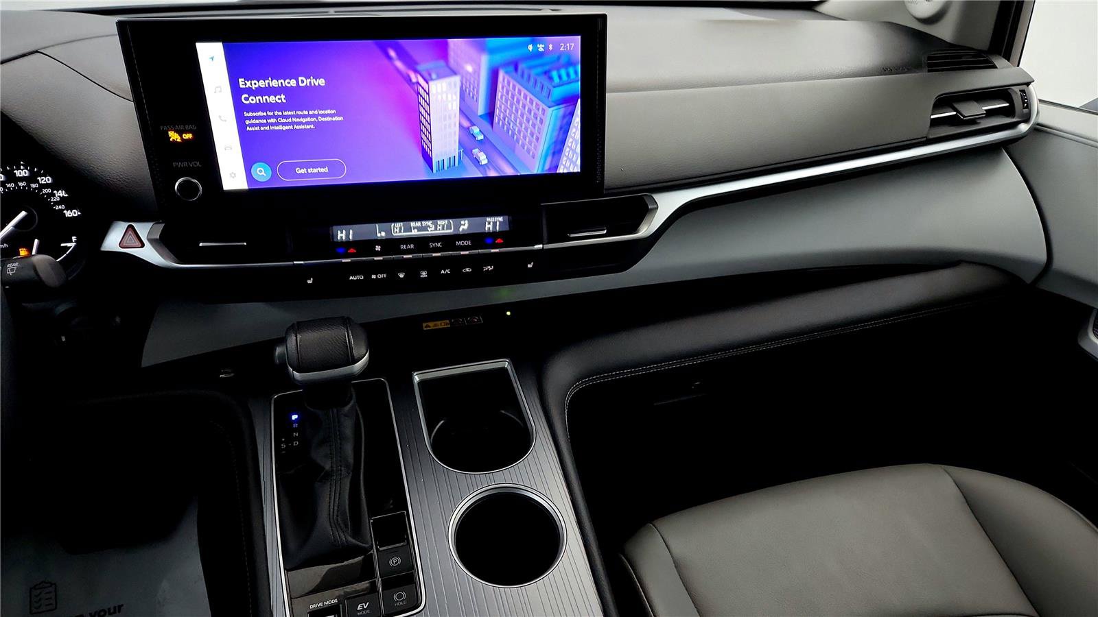 Certified 2025 Toyota Sienna XLE w/ XLE Plus Package image 32