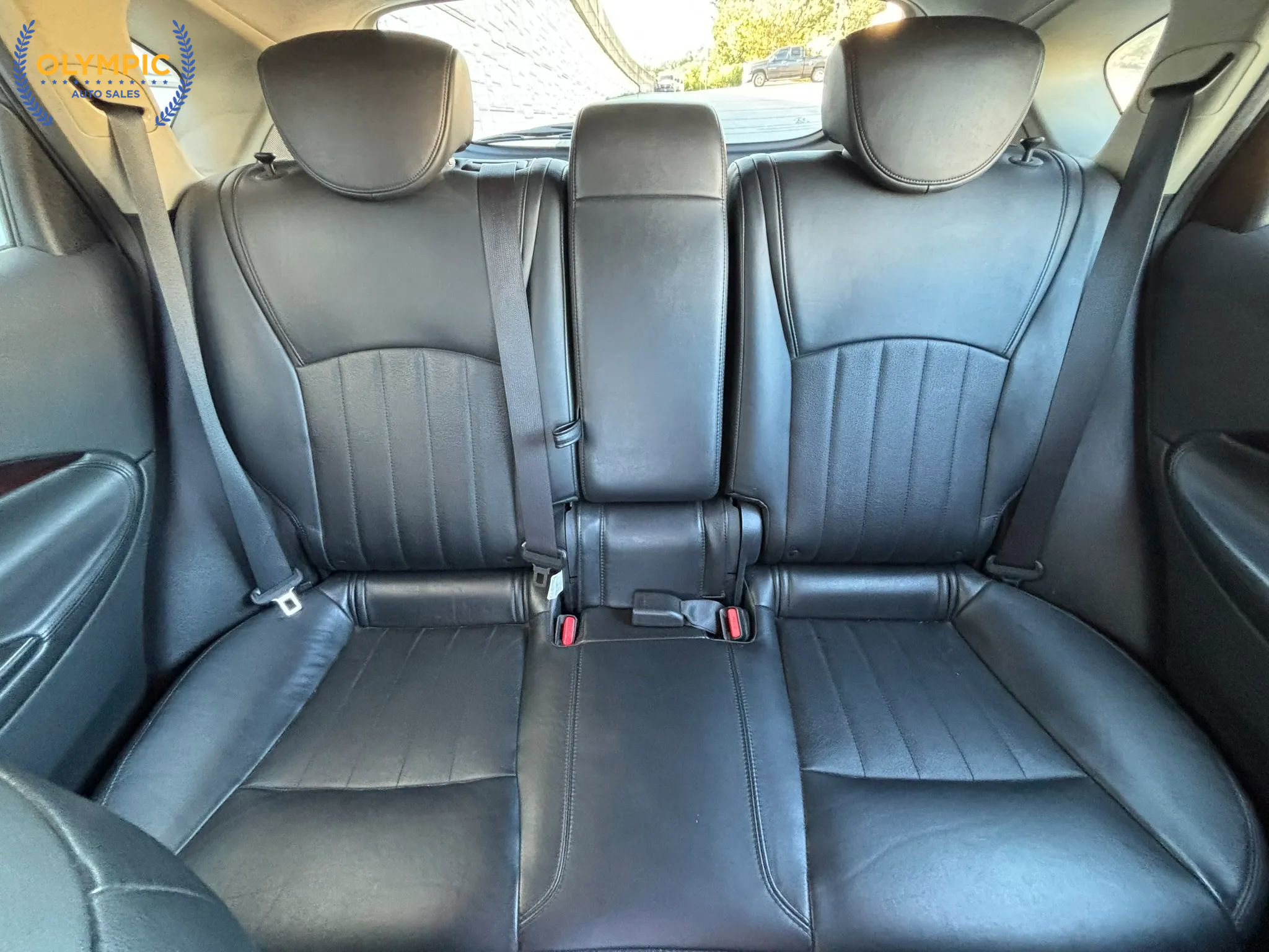 Used 2016 INFINITI QX50 AWD w/ Deluxe Touring Package image 40