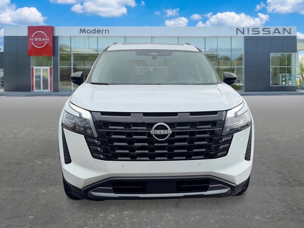 New 2026 Nissan Pathfinder Platinum image 8