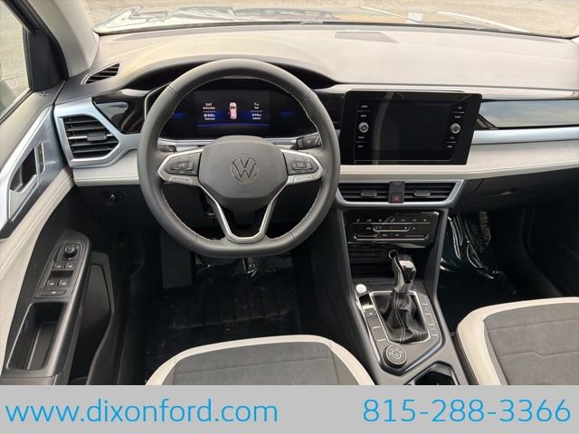 New 2026 Volkswagen Taos SE image 20
