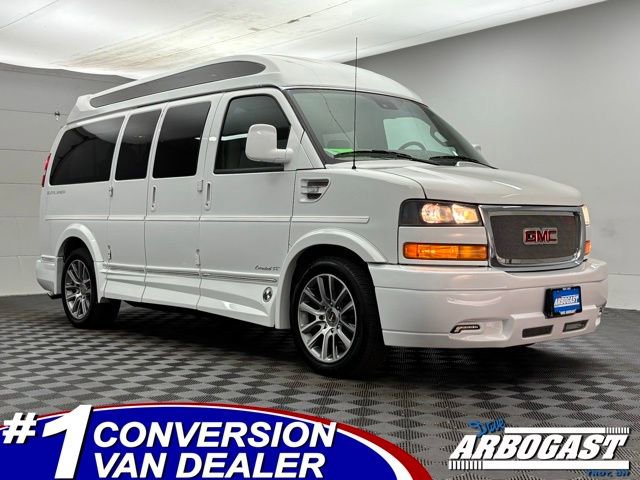 Used 2019 GMC Savana 2500 RWD image 1