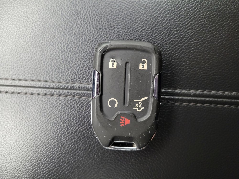 Used 2024 GMC Terrain SLT image 32