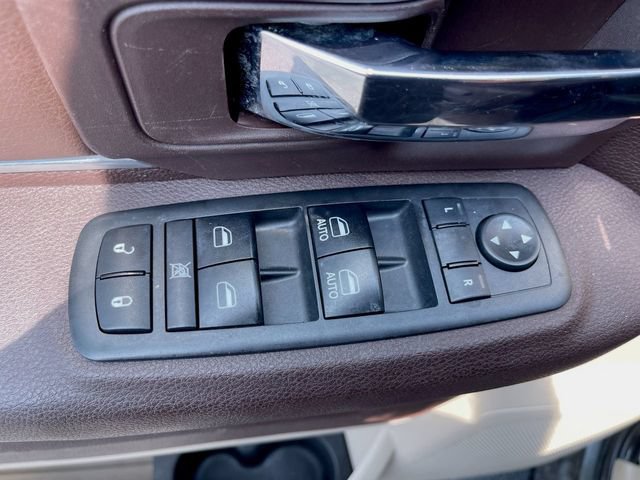 Used 2017 RAM 1500 Classic SLT AWD/4WD image 20