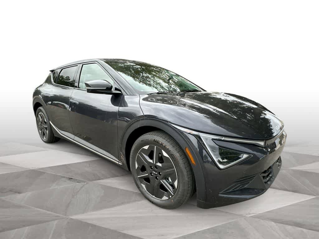 New 2025 Kia EV6 Light AWD/4WD image 2